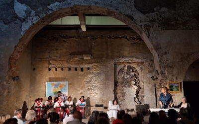 Esta vida emociona al público en Pedraza con un lleno absoluto